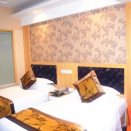 Puxi New Century Hotel Shanghai Exterior photo